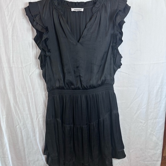 Steve Madden Black Pleated Garment - Picture 2 of 3